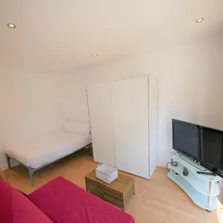 Turay Court Holiday Apartments Bournemouth Exterior photo