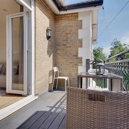 Turay Court Holiday Apartments Bournemouth Exterior photo